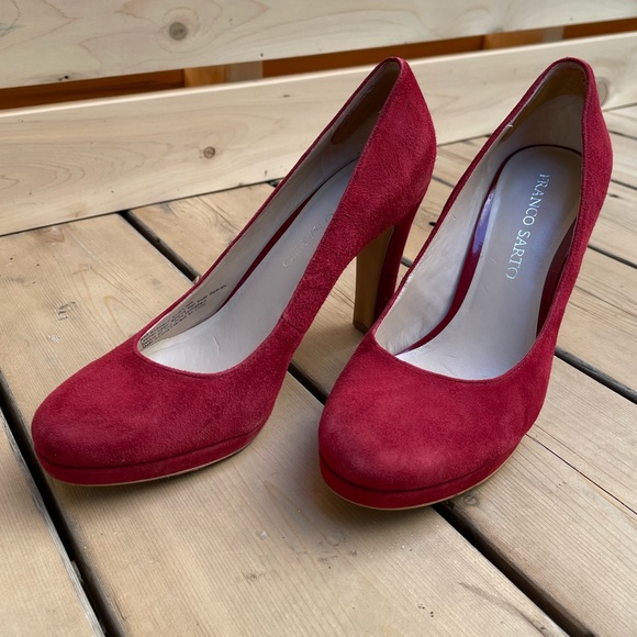 Franco Sarto Suede Heels size 8 - Picture 4 of 6